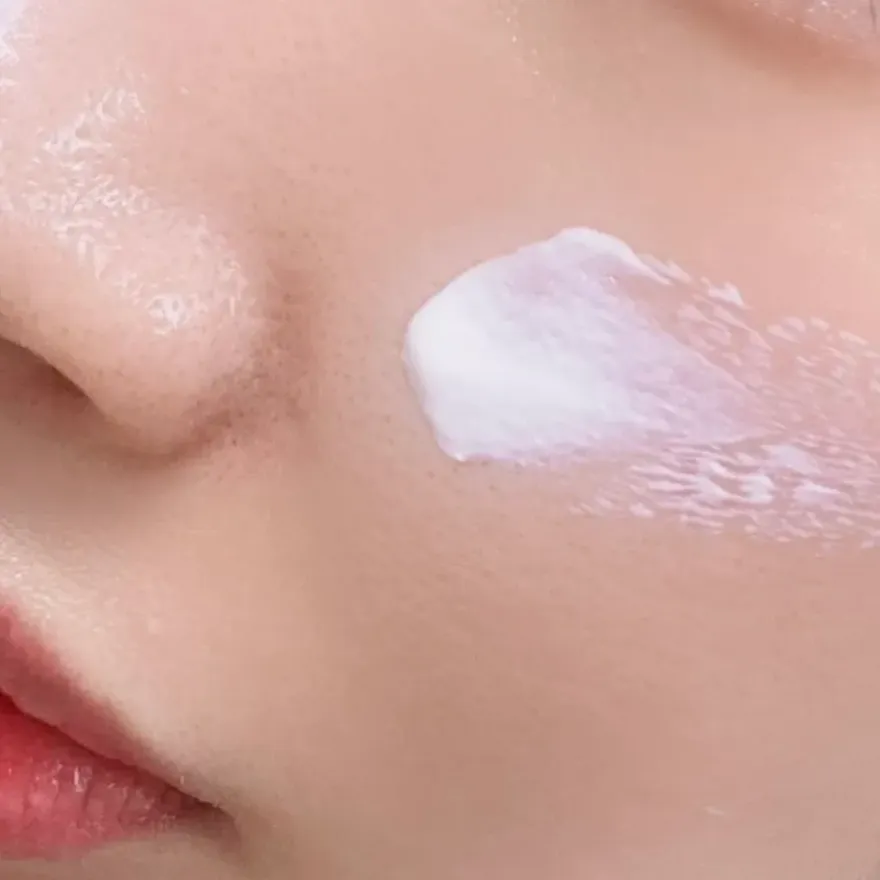 메이크프렘 노세범 선크림, 보송한 마무리감의 무기자차 — 사진 15