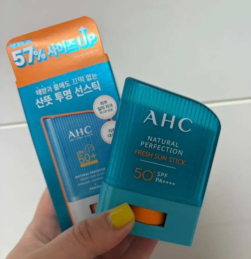 AHC 선스틱, 끈적임 없이 휴대 간편한 데일리템 — 사진 3