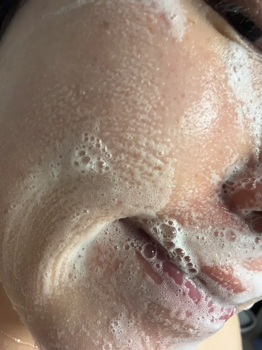 아우페 약산성 토마토 버블 폼클렌징, 촉촉한 마무리감 — 사진 17