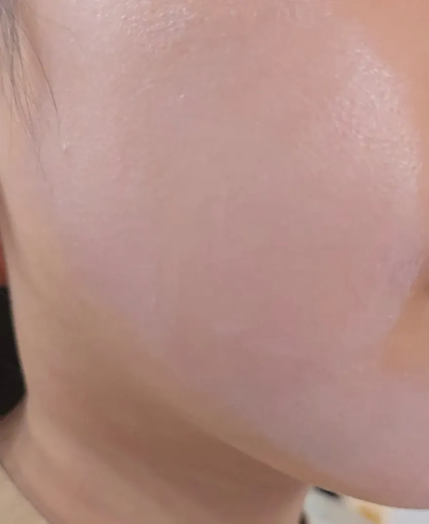 식물나라 뽀얀 쌀 생기톤업 선쿠션 맑은보라 사용 후기 — 사진 3