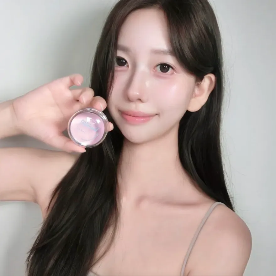  입큰 솔티드 베리 블러셔, 여쿨라 피부에 맑은 혈색 표현